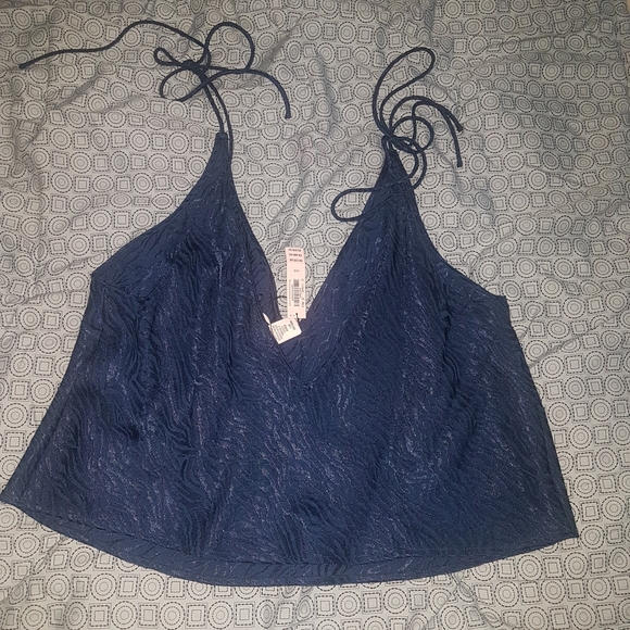 Cami  to sleep Victoria's secret. - Picture 3 of 4